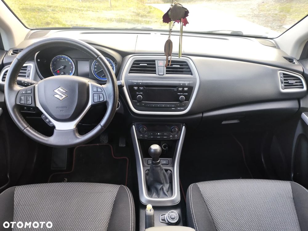 Suzuki SX4 S-Cross 1.6 VVT 4x4 Comfort - 12
