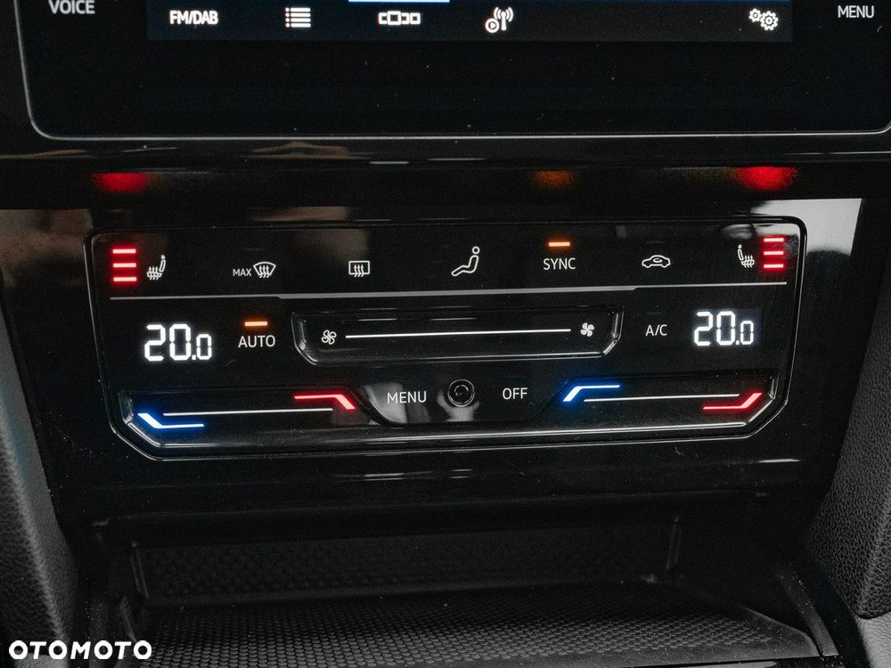 Volkswagen Passat - 18