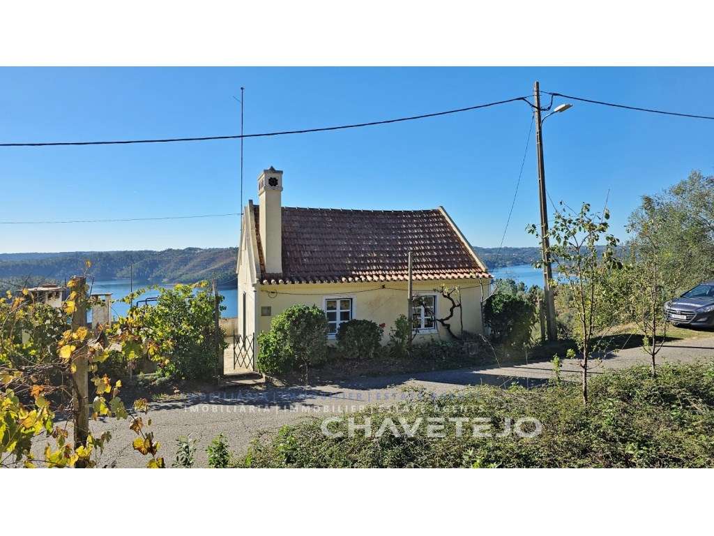 Moradia T2 com terraço e vista para a Albufeira de Castelo do Bode ... - Grande imagem: 2/60