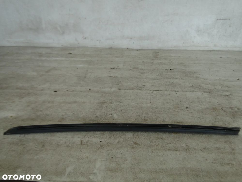 BMW 5 E60 E61 LISTWA SZYBY CZOŁOWEJ PRZÓD PRZEDNIA PRAWA EUROPA - 4