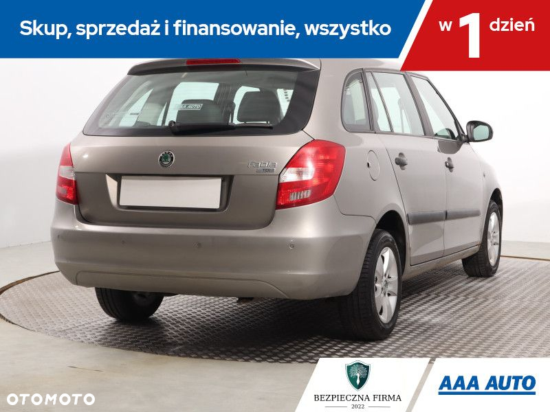 Skoda Fabia - 6