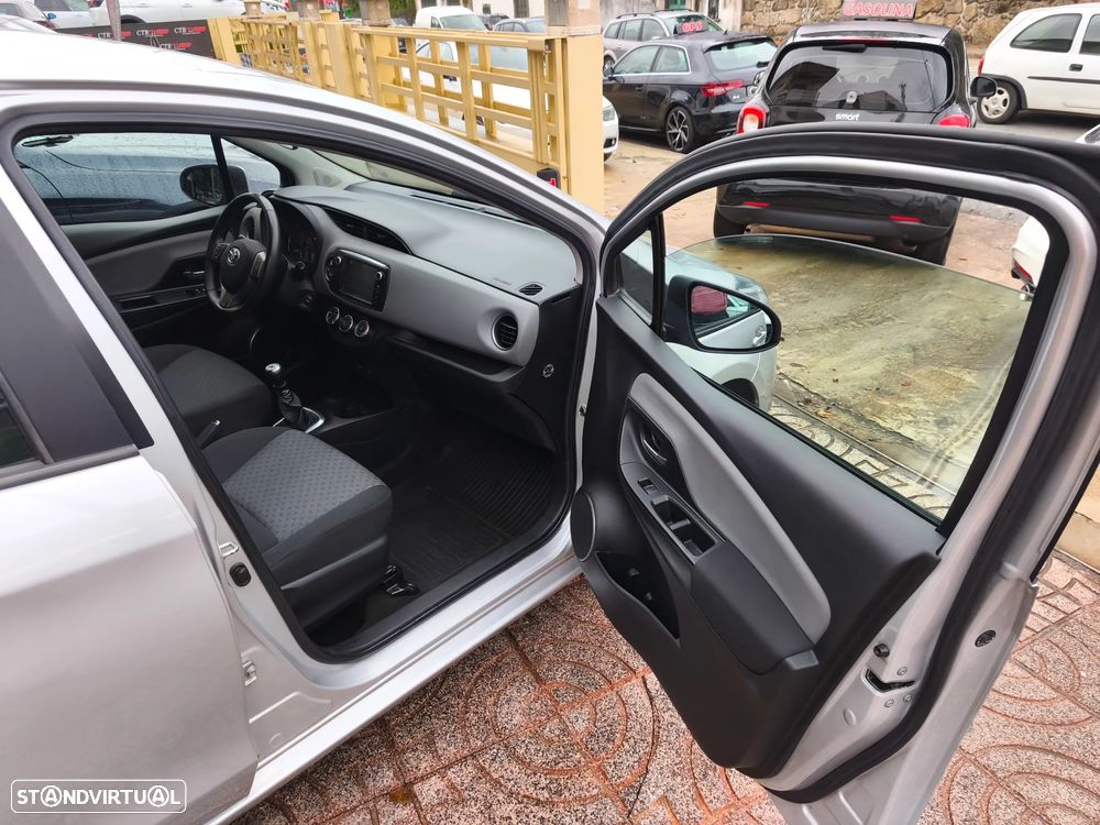 Toyota Yaris 1.4 D-4D Comfort 99g - 22