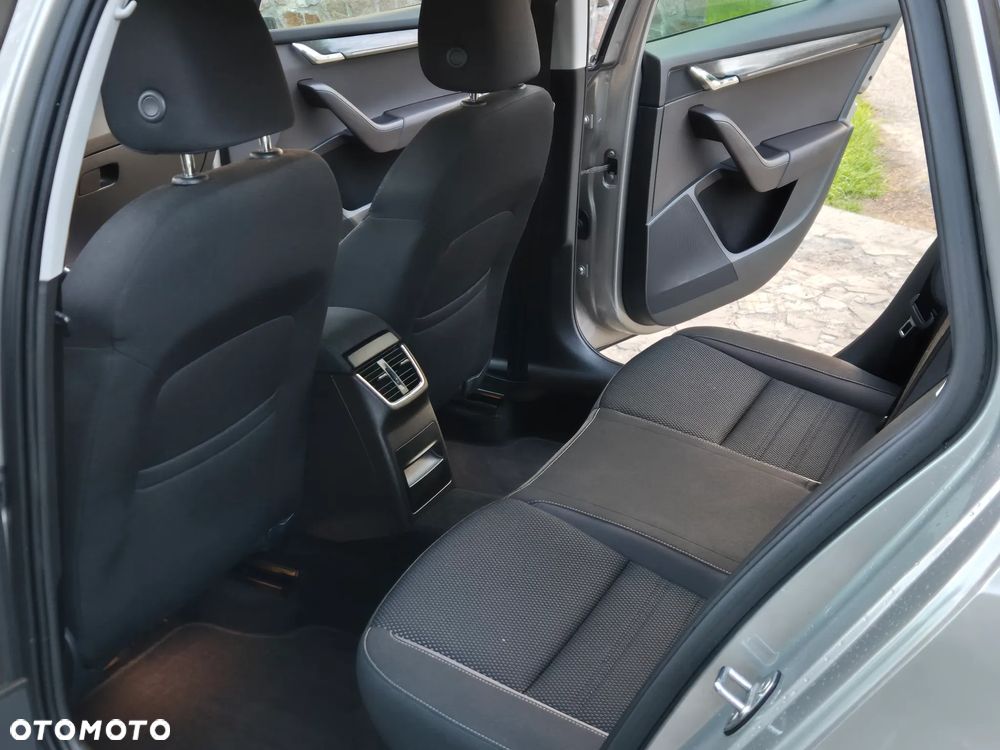 Skoda Octavia 2.0 TDI 4x4 Scout - 27