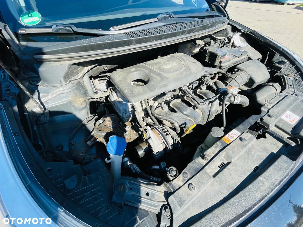 Kia Ceed 1.6 GDI ISG Spirit - 28