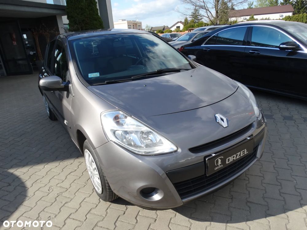 Renault Clio 1.2 16V Authentique - 6
