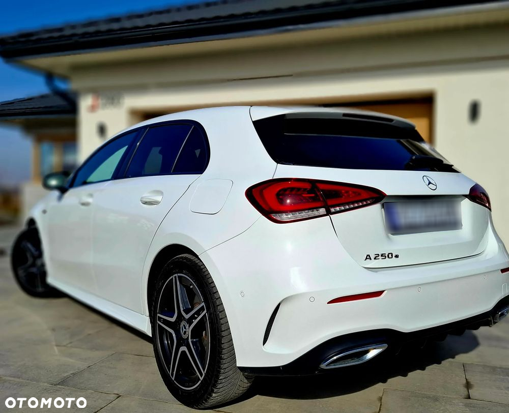 Mercedes-Benz Klasa A 250 E AMG Line 8G-DCT - 6