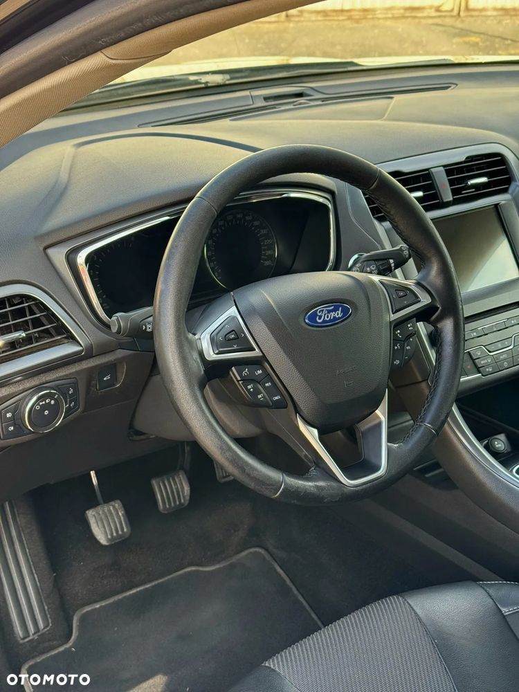 Ford Mondeo 2.0 TDCi Titanium - 22