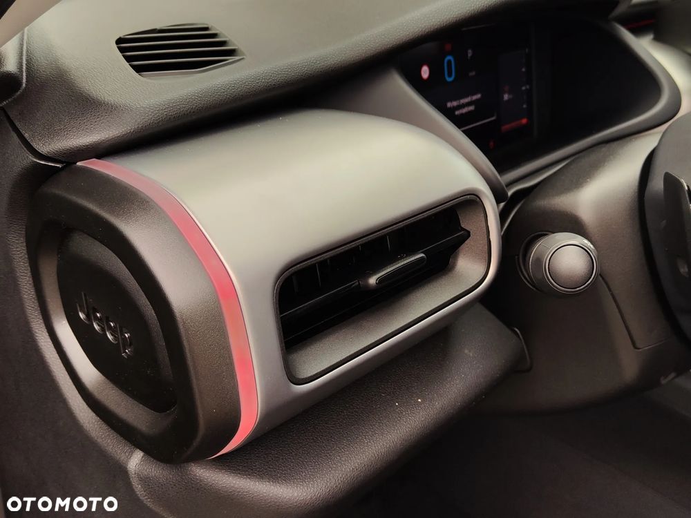 Jeep Avenger 1.2 T3 mHEV Summit FWD eDCT6 - 16