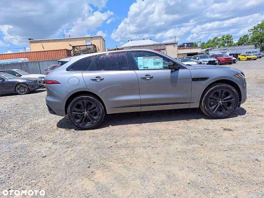 Jaguar F-Pace - 5