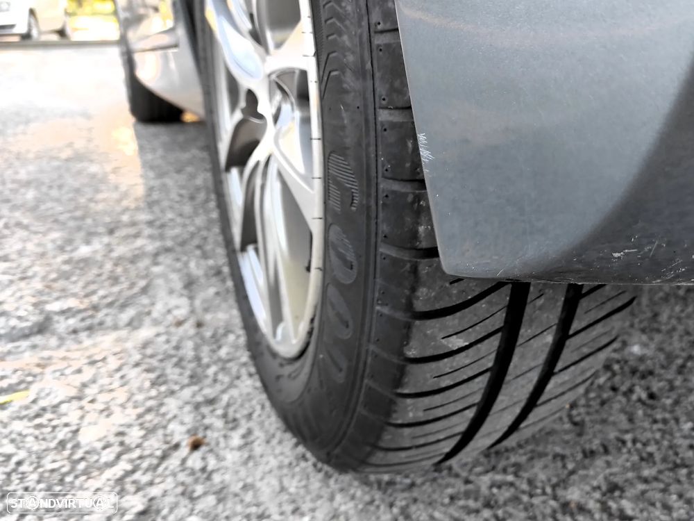 Peugeot 207 1.4 16V Trendy - 33