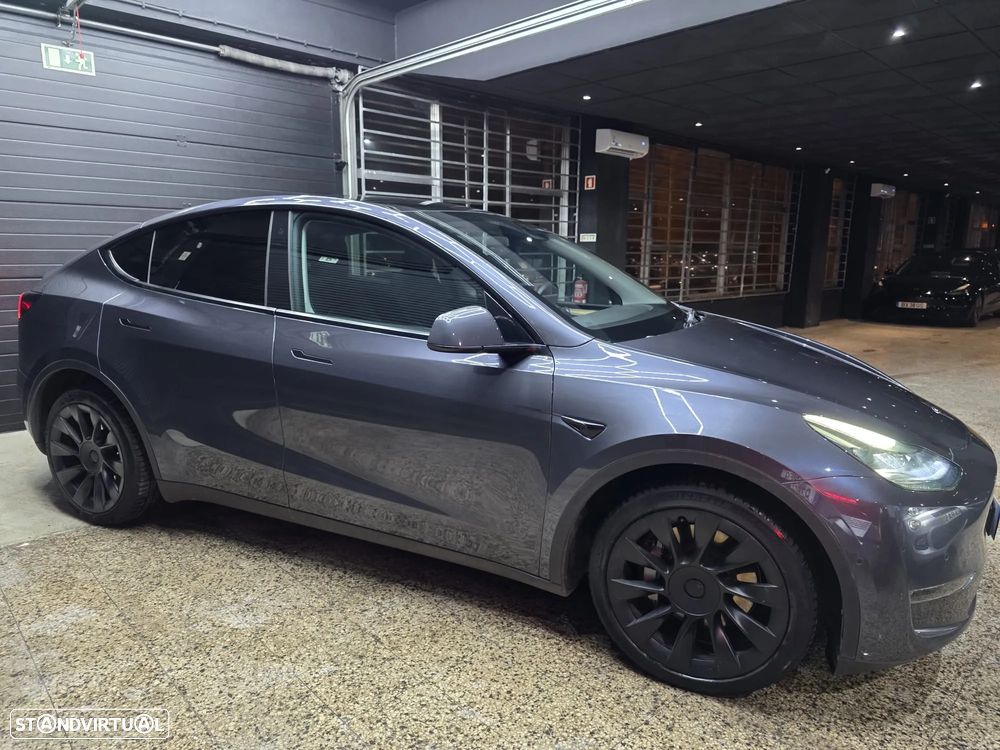 Tesla Model Y Performance Tração Integral - 23