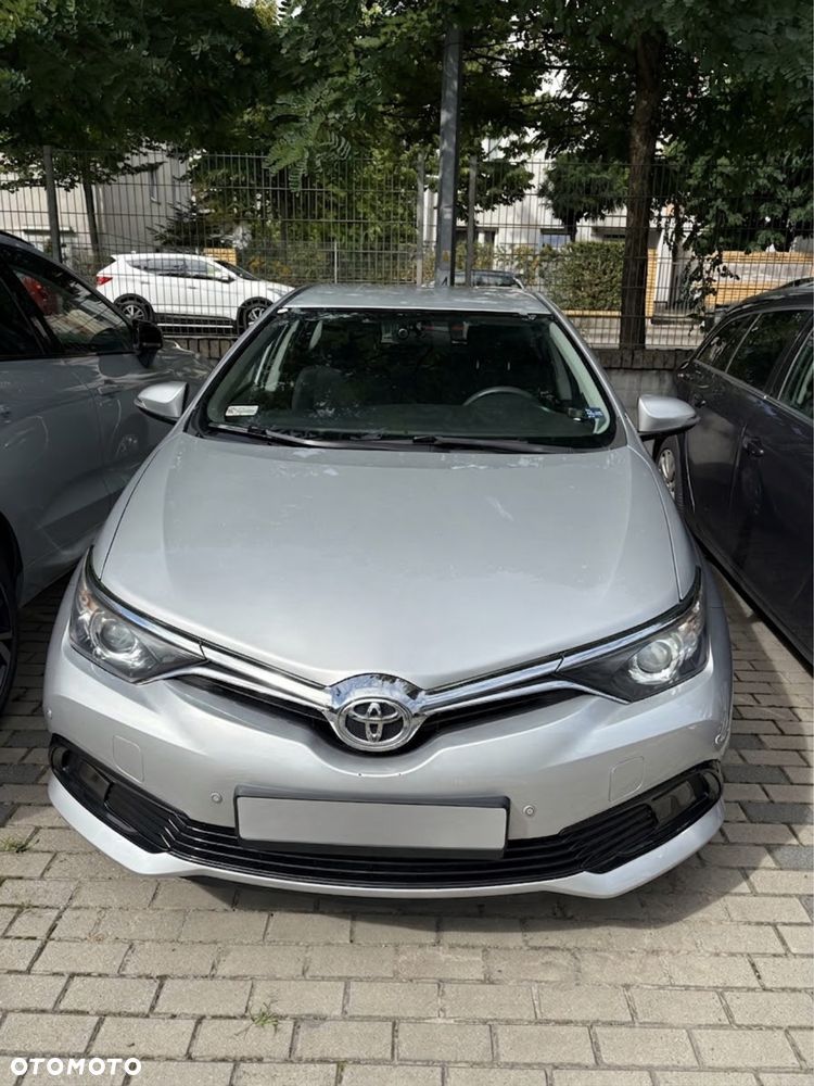 Toyota Auris - 1