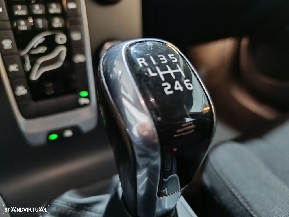 Volvo V40 1.6 D2 Kinetic - 12