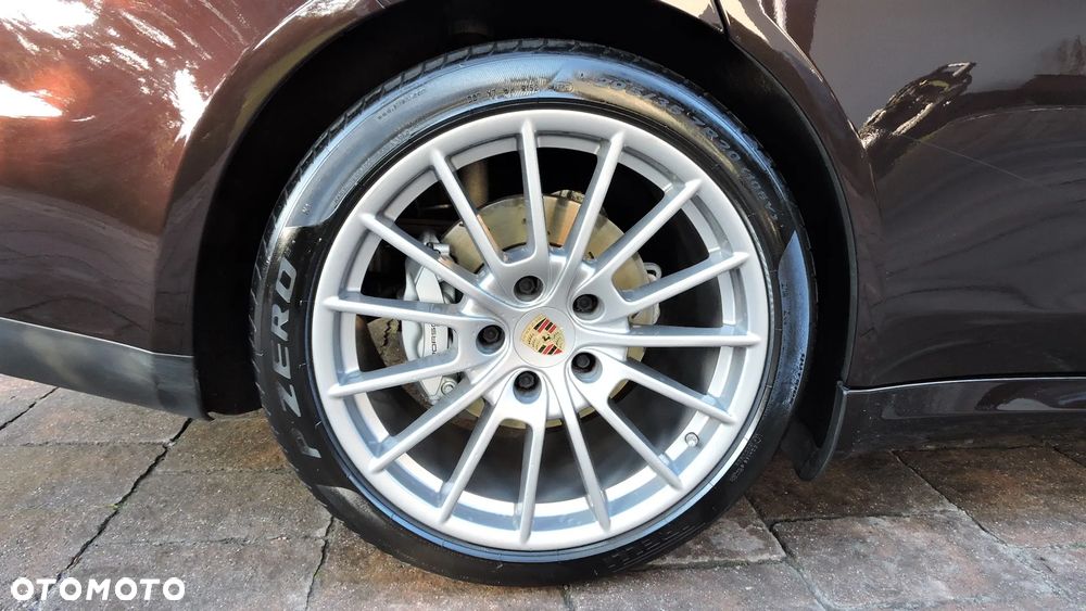 Porsche Panamera - 24