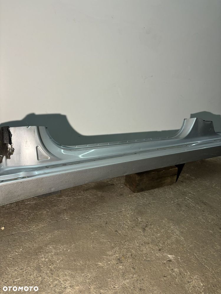 Próg prawy/lewy sedan/kombi 04-11 Audi A6 C6 - 8