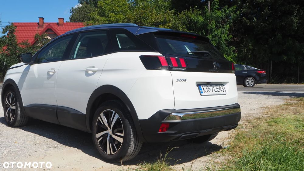 Peugeot 3008 1.2 PureTech Allure S&S - 40
