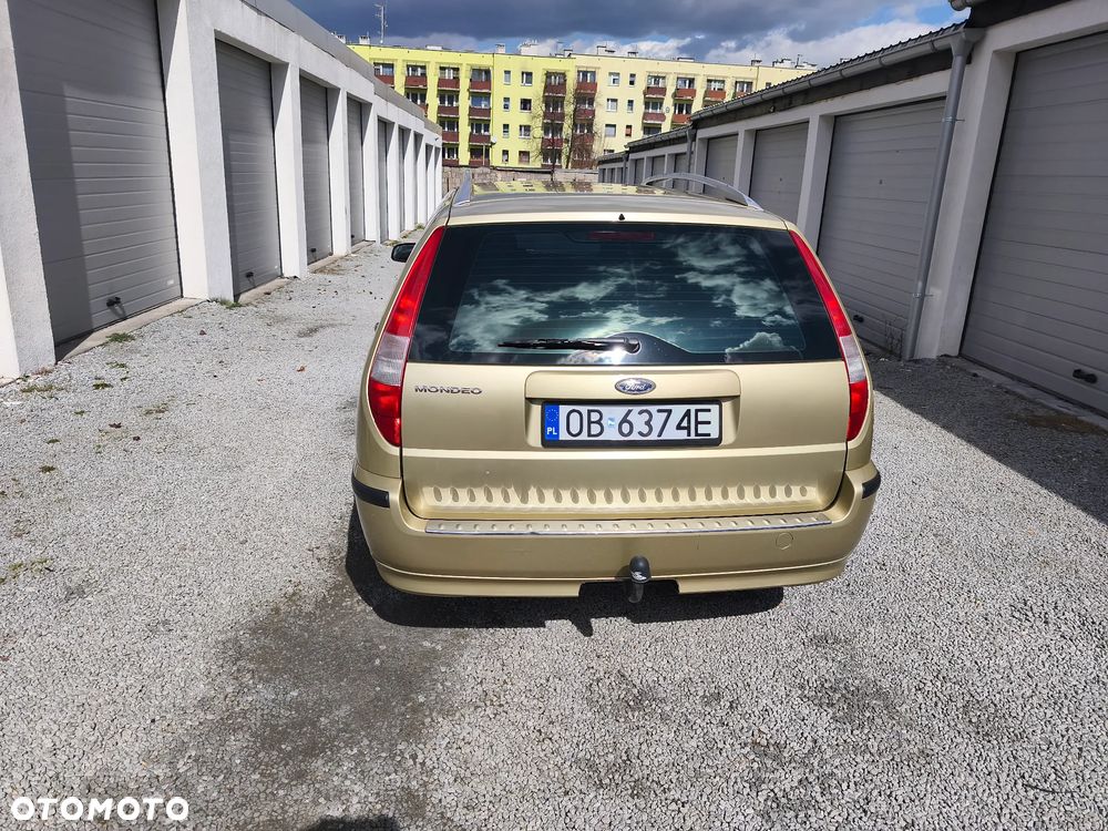 Ford Mondeo 1.8 Ambiente - 4