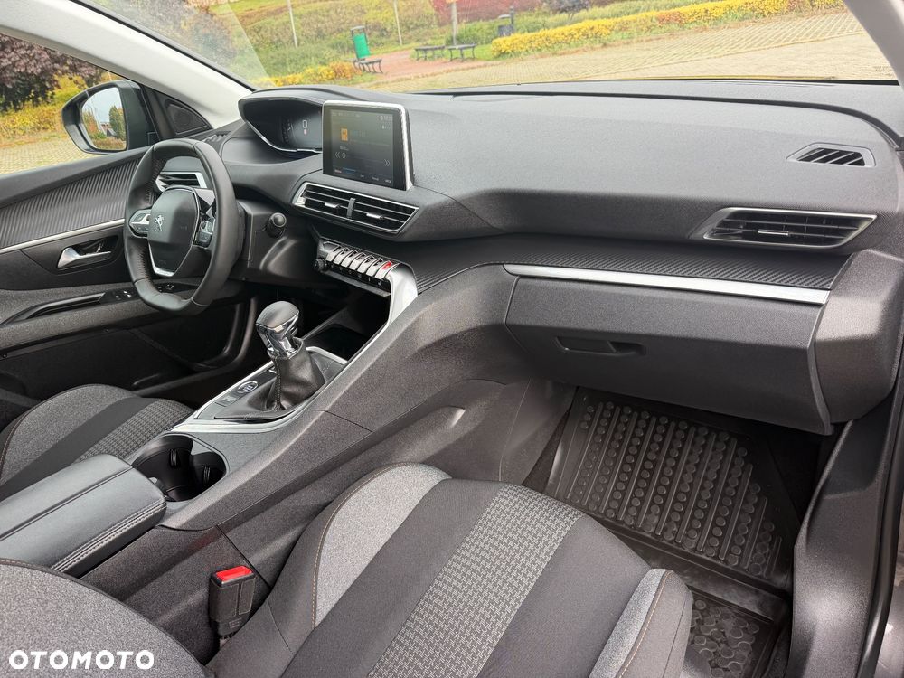 Peugeot 3008 1.2 PureTech Active Pack S&S - 26