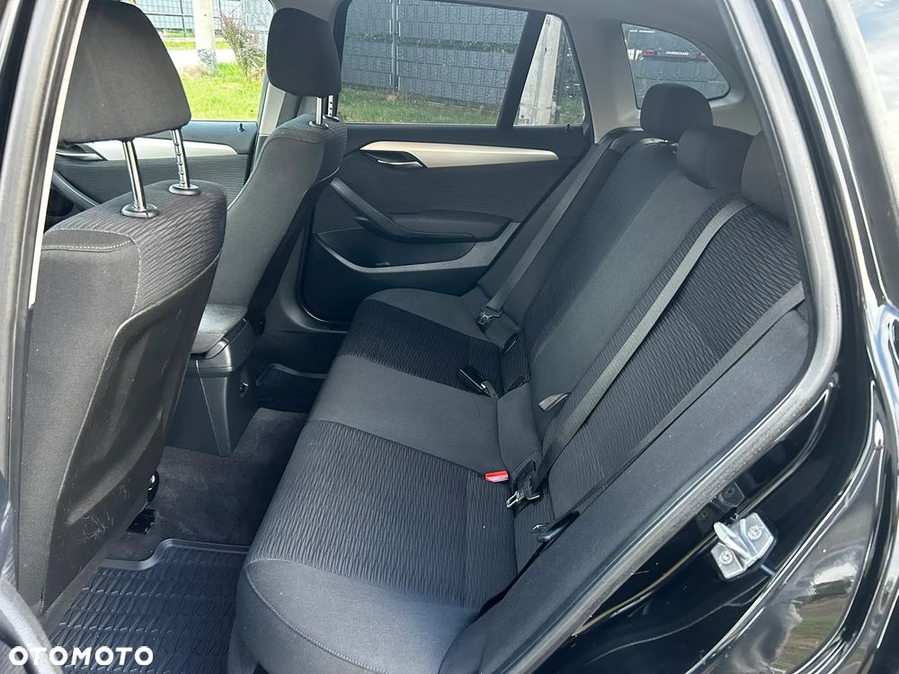 BMW X1 sDrive16d xLine - 9