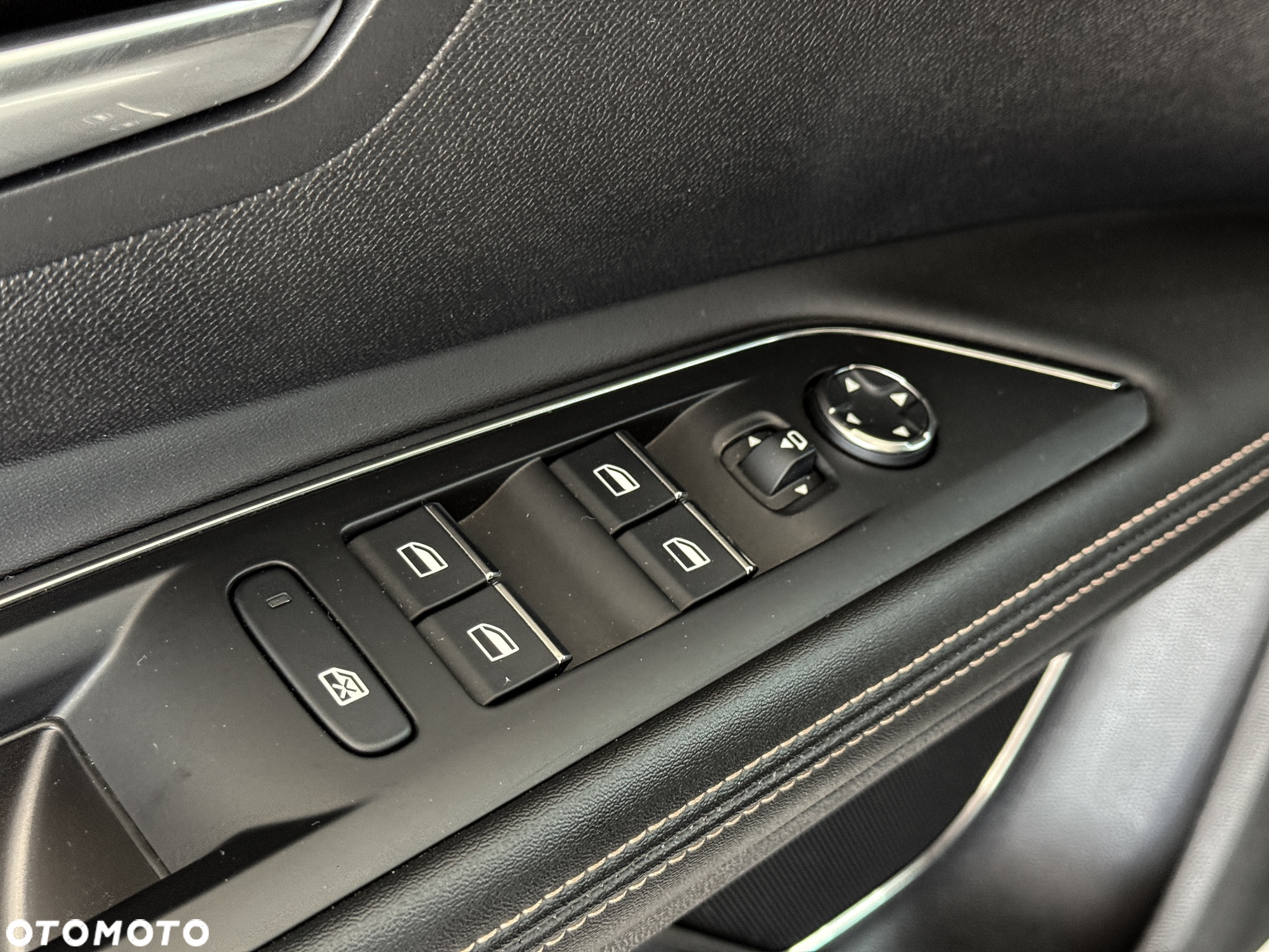 Peugeot 5008 1.6 PureTech GT S&S EAT8 - 13