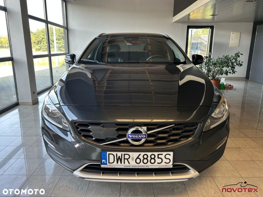 Volvo V60 Cross Country D3 Drive-E Momentum - 5