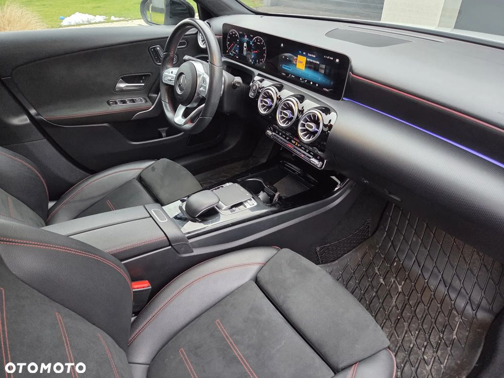 Mercedes-Benz Klasa A 200 AMG Line 7G-DCT - 7