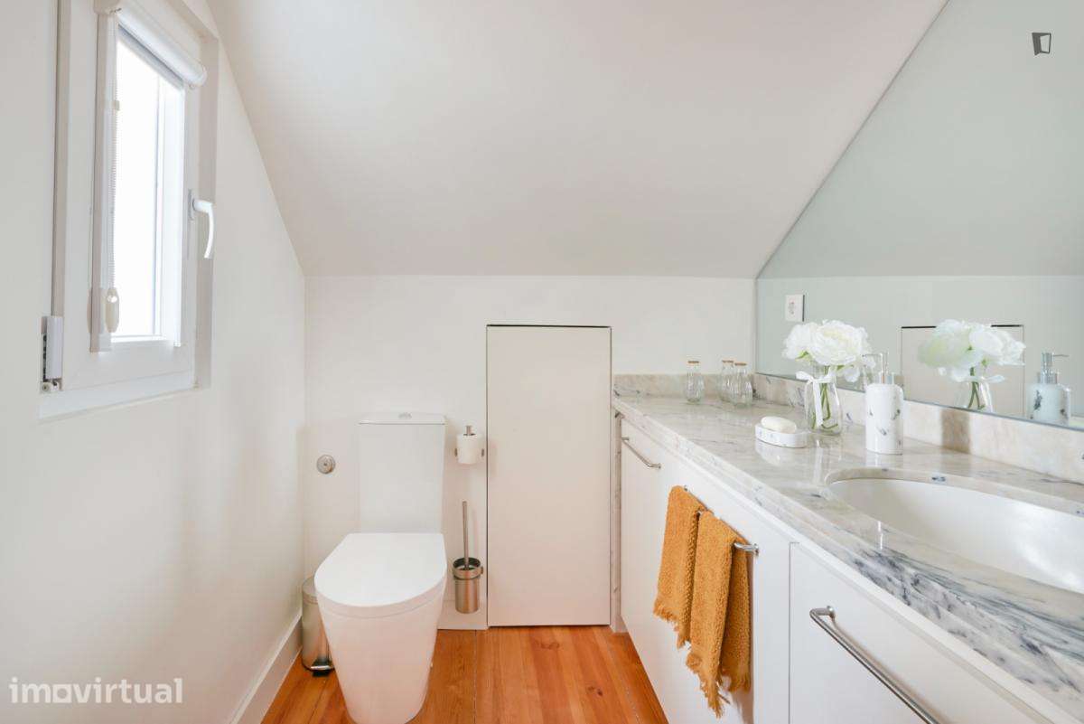 Apartamento com 4 quartos - localizado em Bairro Alto Lisbon - Grande imagem: 4/60