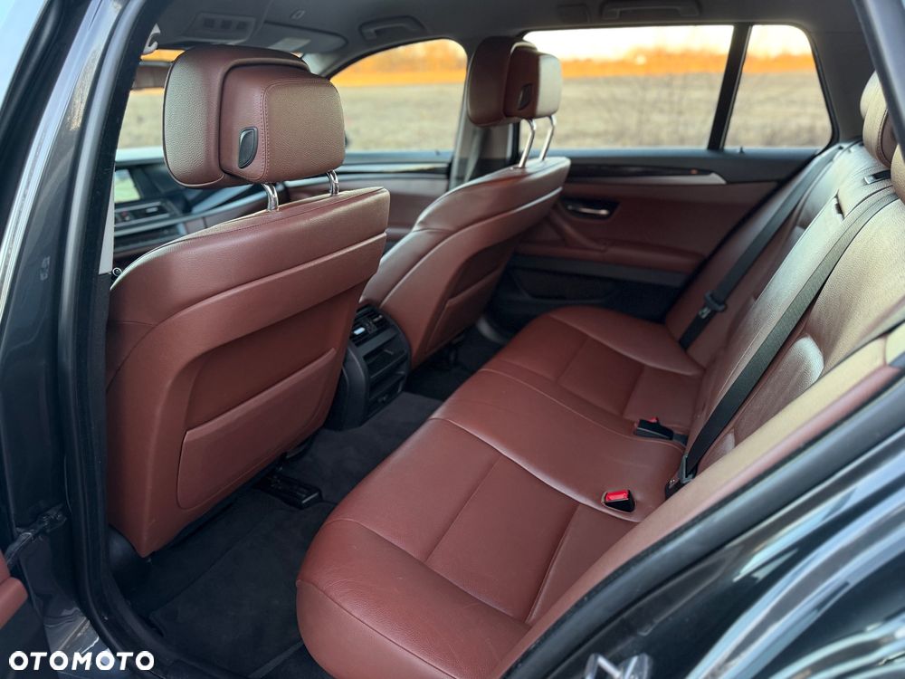 BMW Seria 5 - 34