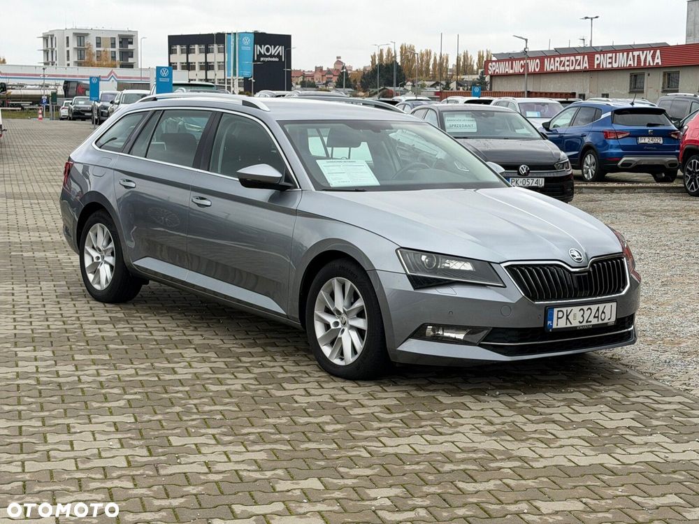Skoda Superb 2.0 TDI Ambition DSG - 7