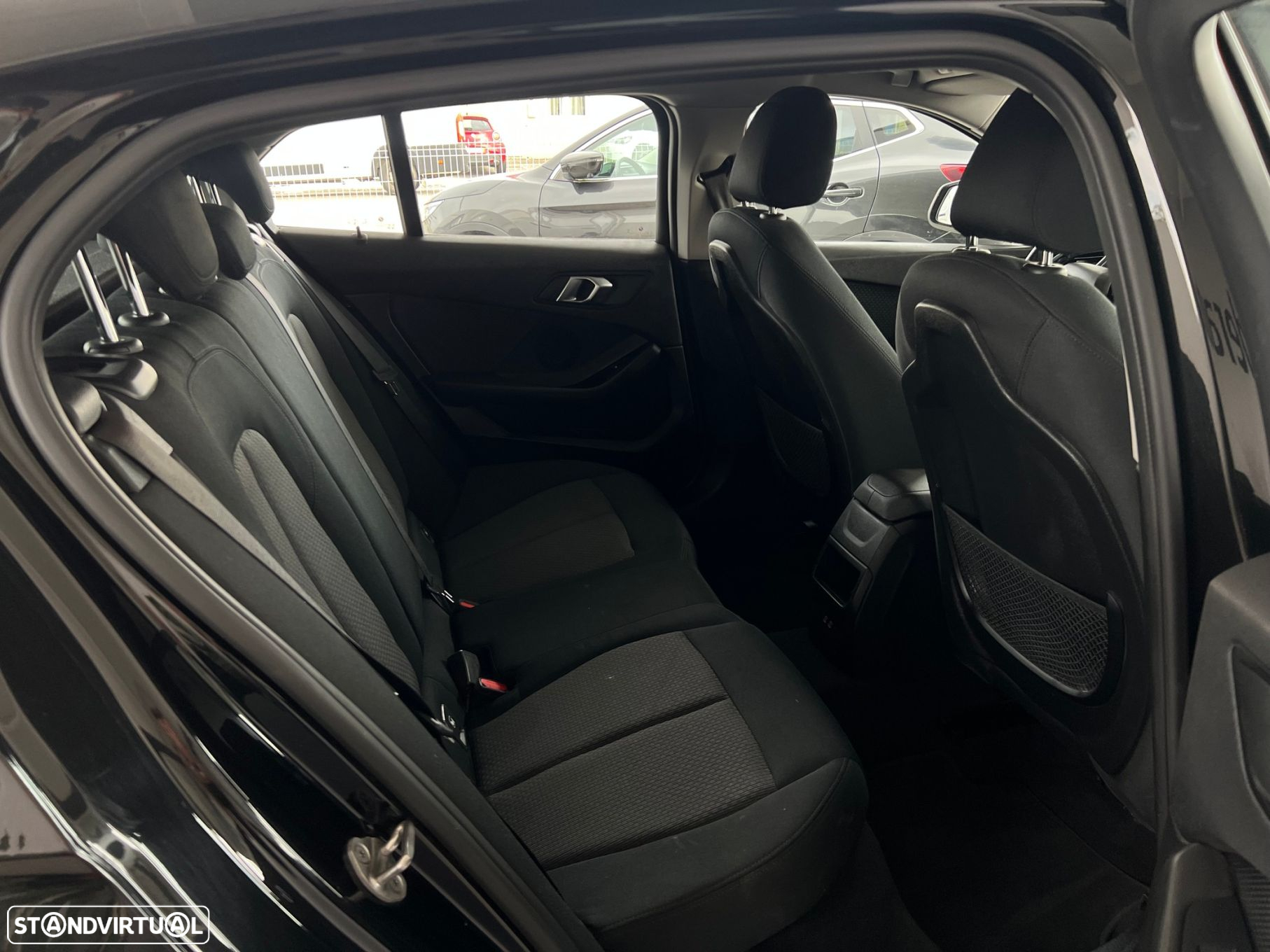 BMW 116 d Advantage Auto - 27