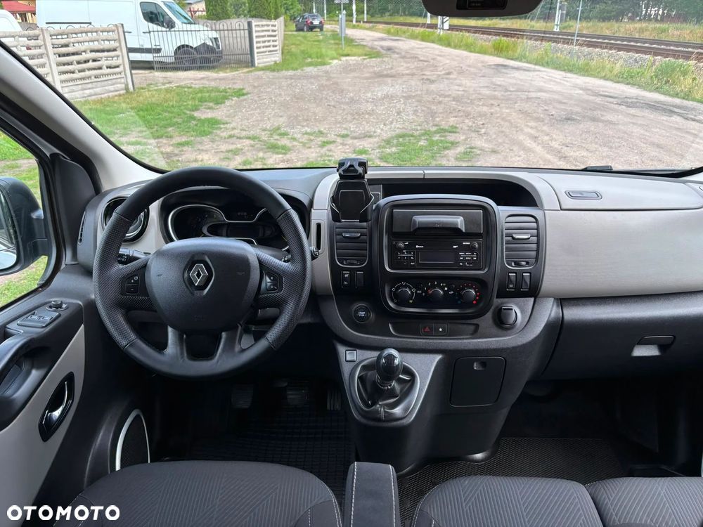 Renault Trafic - 15