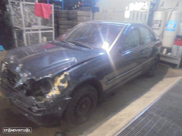 Carro MOT: OM 611 962 CXVEL: 7226990 MERCEDES C220 CDI 2000 2148 143CV 4P AZUL GASOLEO - 1