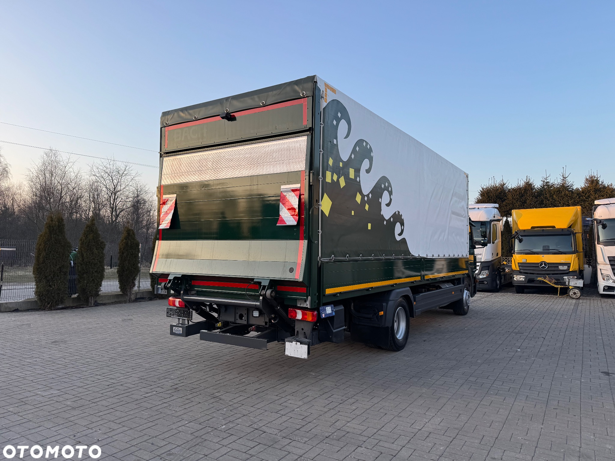 Mercedes-Benz ATEGO - 13