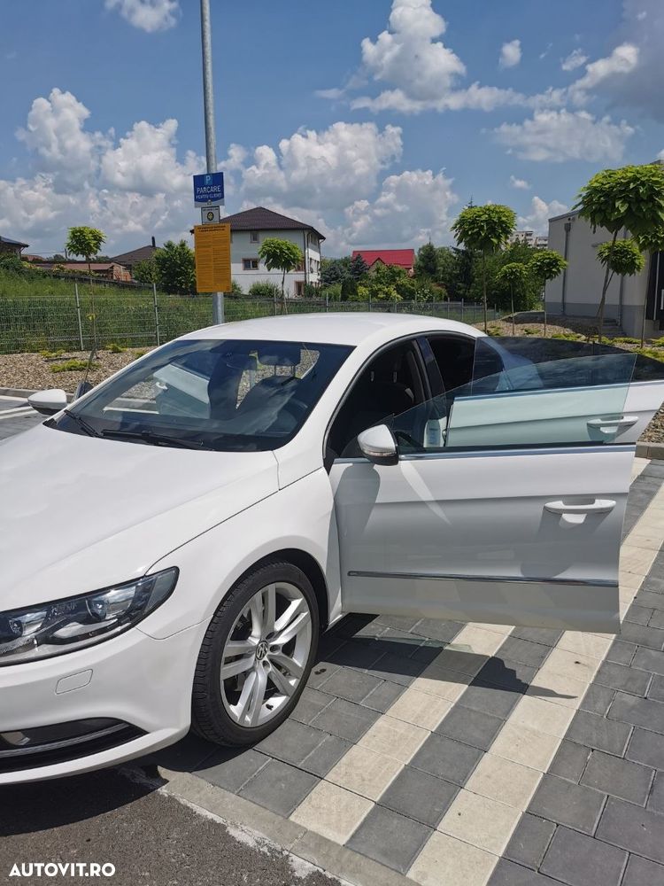 Volkswagen Passat CC - 11