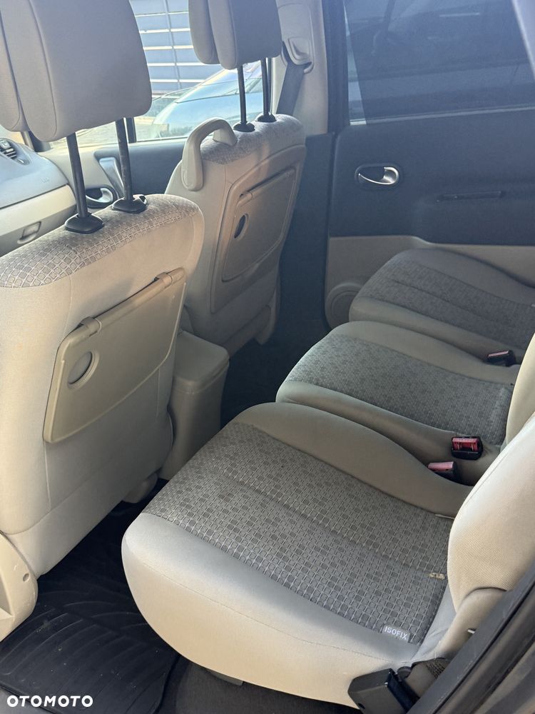 Renault Scenic - 5