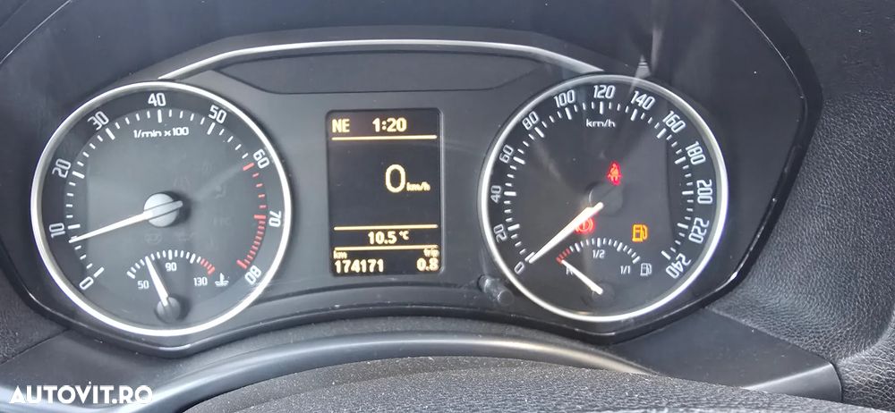 Skoda Octavia Combi 1.2 TSI FAMILY - 20