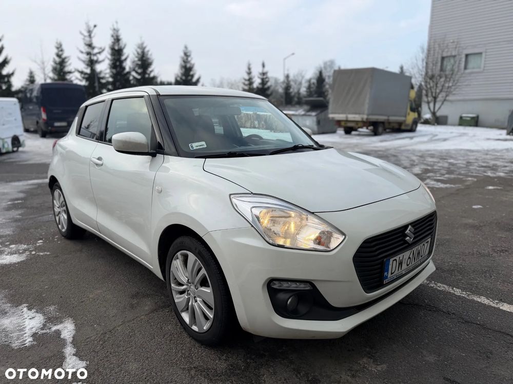 Suzuki Swift - 4