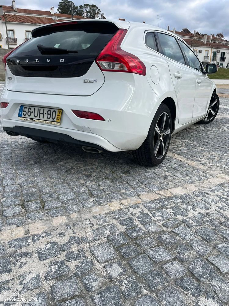 Volvo V40 2.0 D2 R-Design - 20