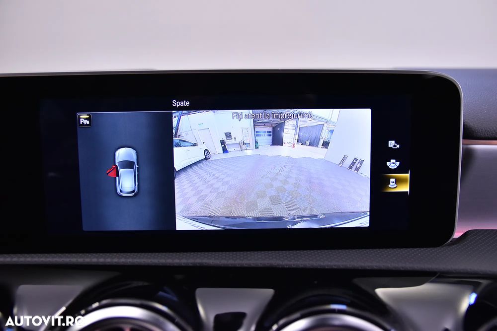 Mercedes-Benz A 180 7G-DCT AMG Line - 22