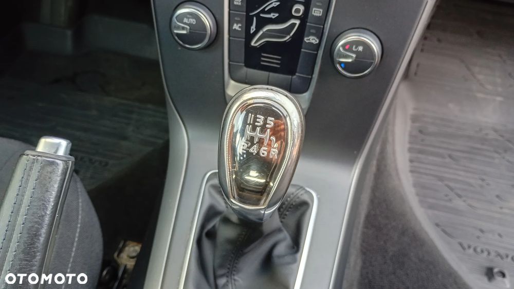 Volvo V40 - 12