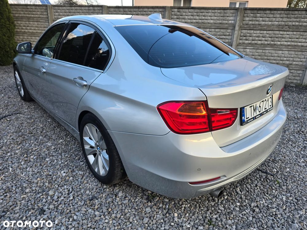 BMW Seria 3 320d - 10