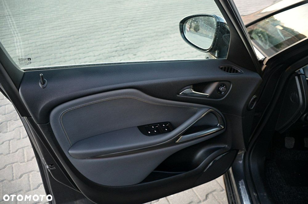 Opel Zafira - 15