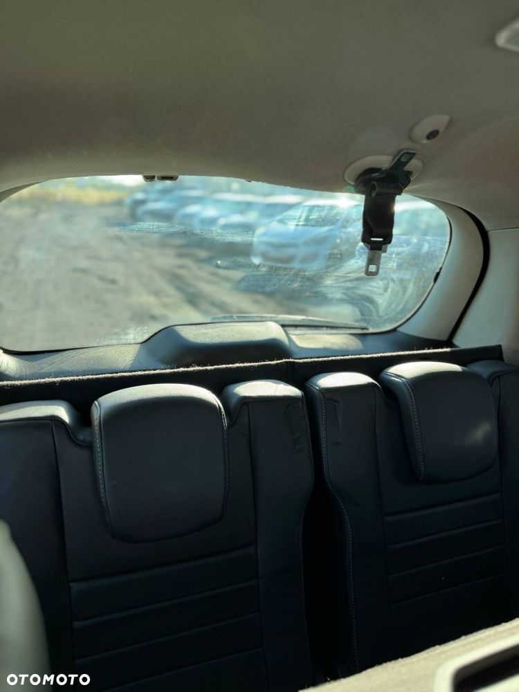 Renault Grand Scenic - 11