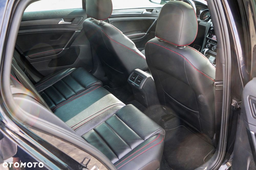 Volkswagen Golf 2.0 TSI OPF DSG GTI Clubsport - 12