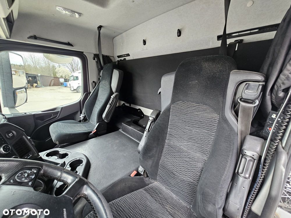 Mercedes-Benz Arocs - 15