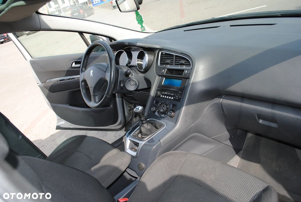 Peugeot 5008 155 THP Platinum - 12