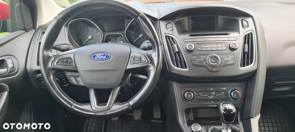 Ford Focus - 28