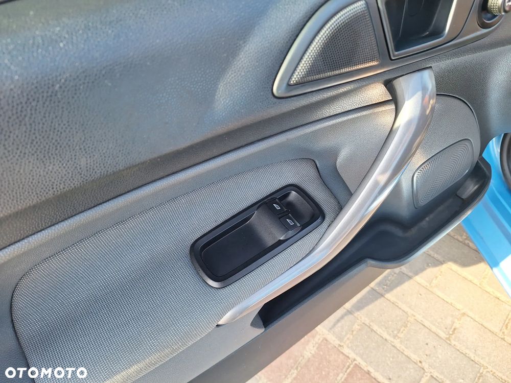 Ford Fiesta 1.25 Titanium - 29