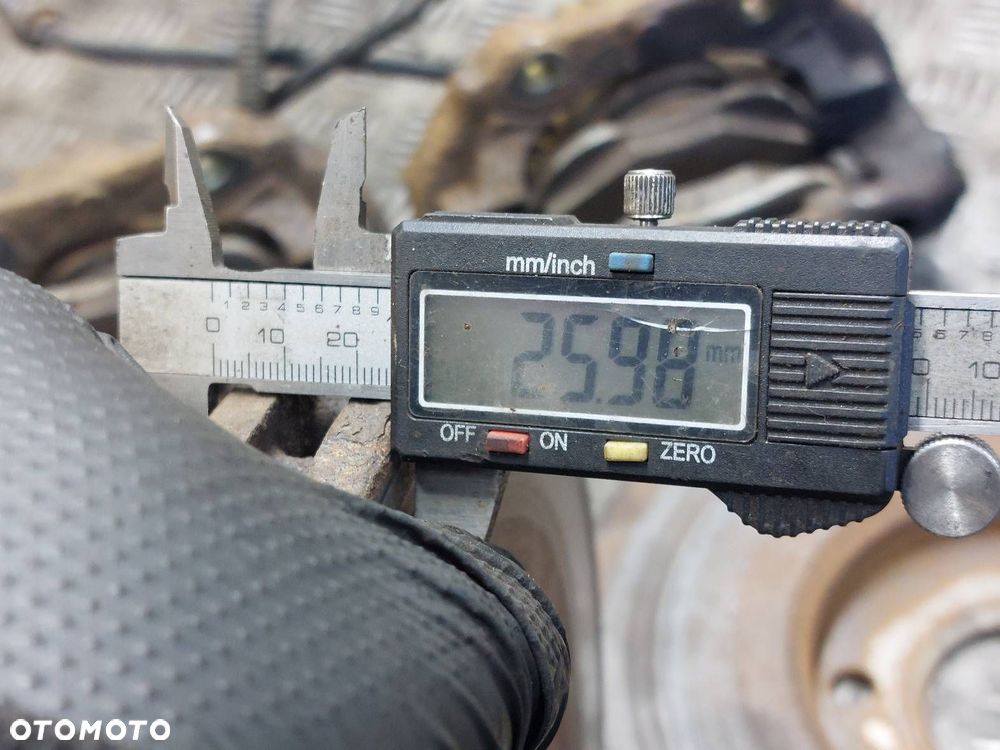TARCZE HAMULCOWE PRZÓD + KLOCKI + ZACISKI CITROEN XSARA PICASSO I 1.8 16V - 6