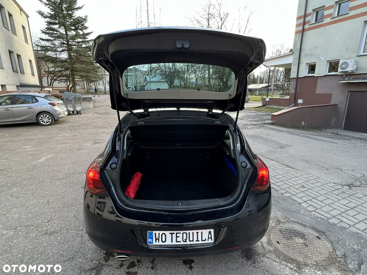 Opel Astra IV 1.4 T Sport - 11